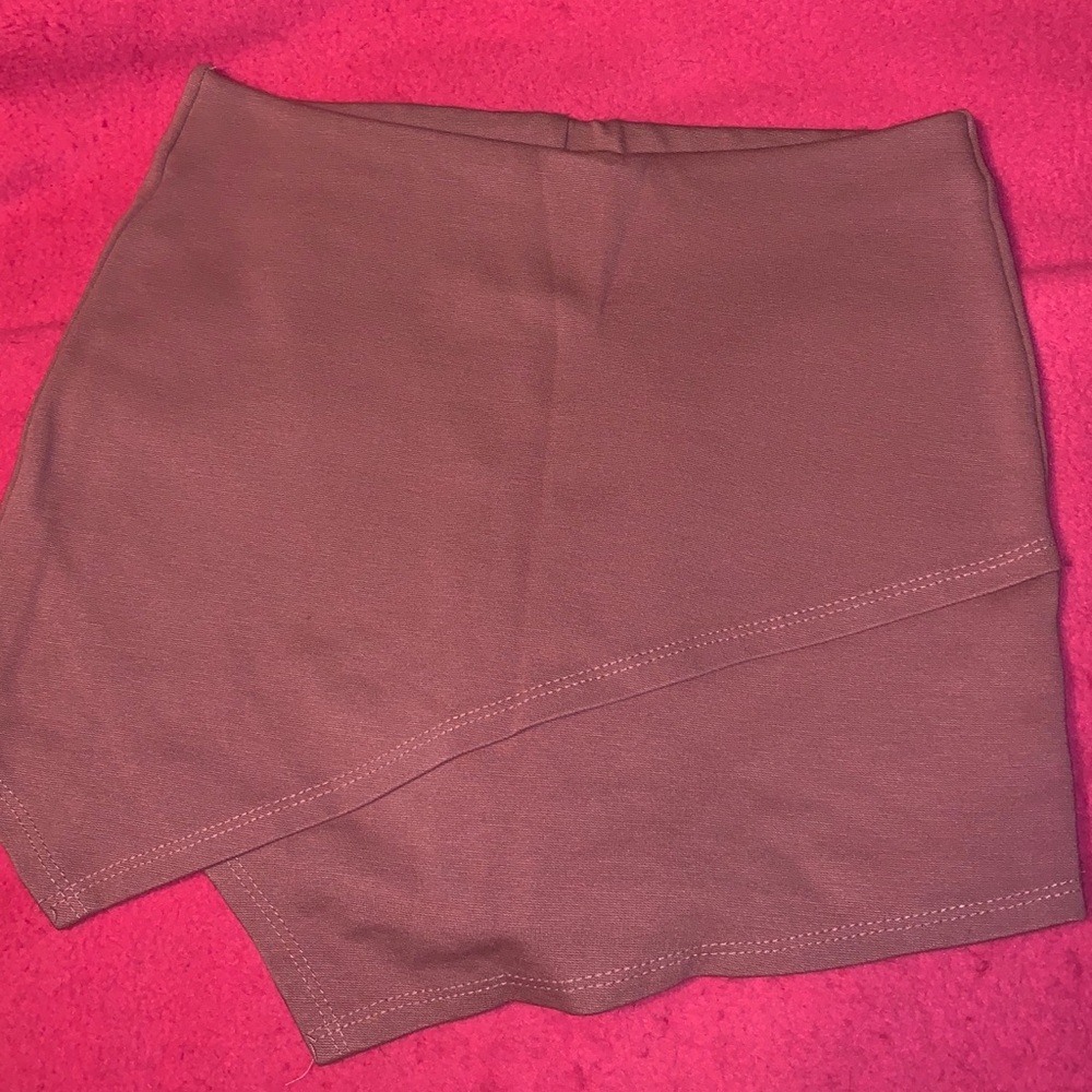 Envelope skirt (skort)